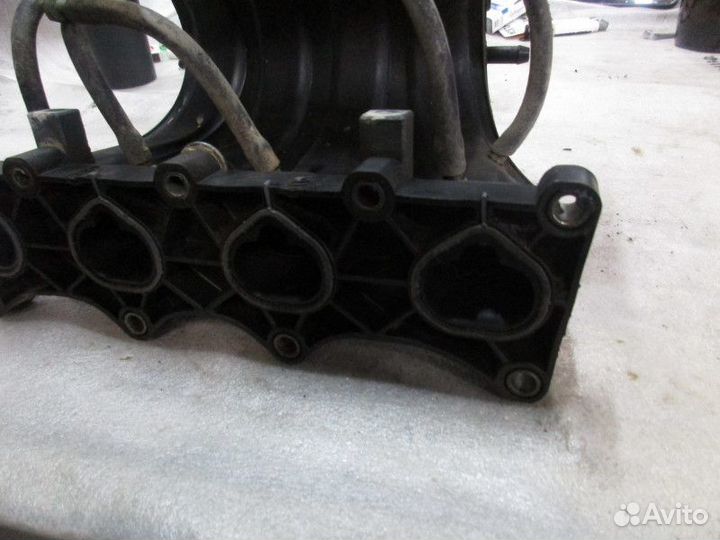 Коллектор впускной Hyundai Accent II (+тагаз) 2000