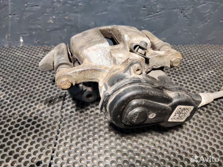 Суппорт тормозной задний левый Audi A6 C7 cyga