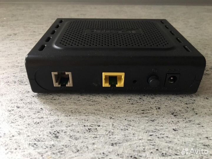 Wi-Fi роутер D-Link DSL-2500U