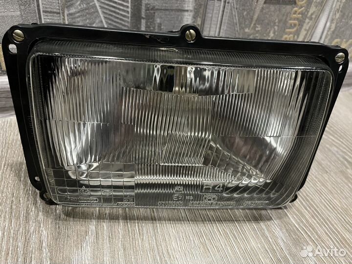Фара газ 3102