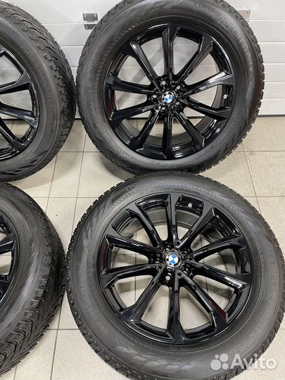 R20 Nokian Tyres Hakkapeliitta R3 SUV 275/50, PCD 5x112 DIA 66.6