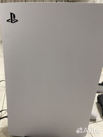 Sony Ps5 + 2-й геймпад + зарядная станция