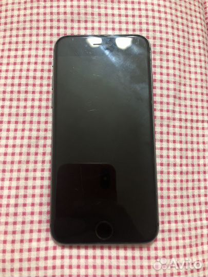 iPhone 8, 64 ГБ