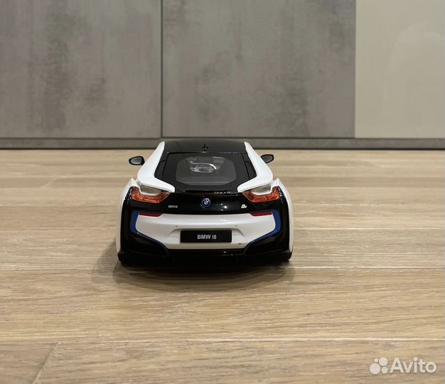 Bmw i8 игрушка