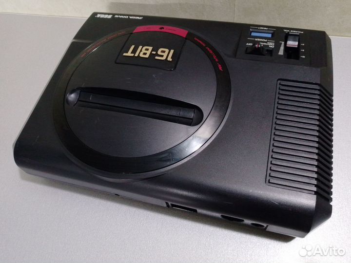 Sega Mega Drive (Оригинальная, Полный Комплект)