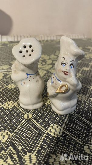 Фигурки фарфоровые