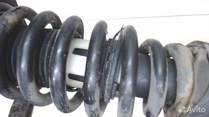 Амортизатор подвески Volkswagen Touareg, 2004