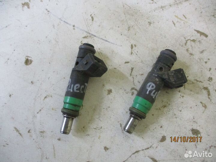 Форсунка топливная Форд Фиеста мк5 (2008) 1,4