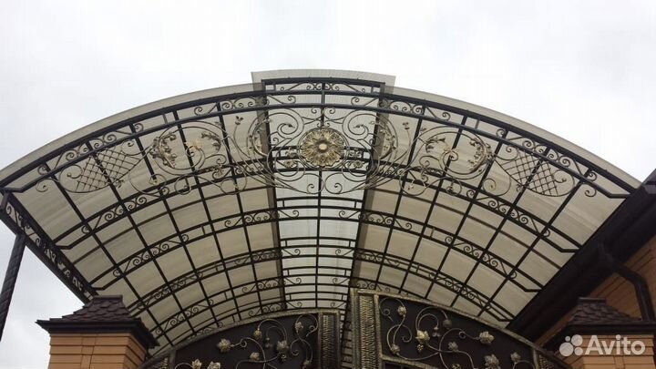 Навес из поликарбоната