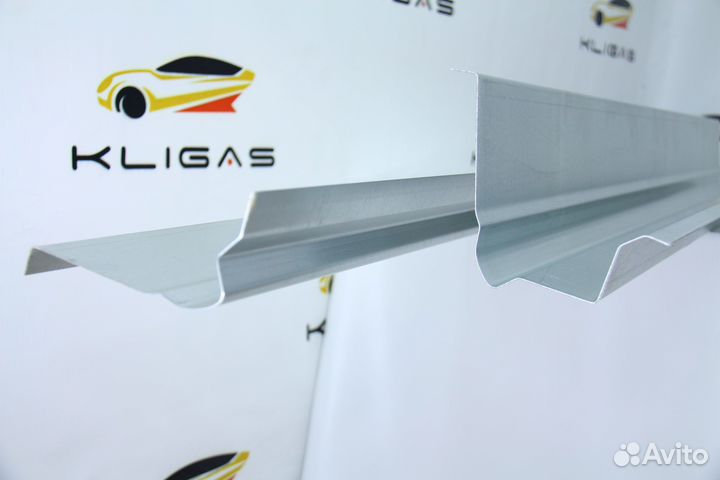 Ремонтный порог Dodge Caravan 3