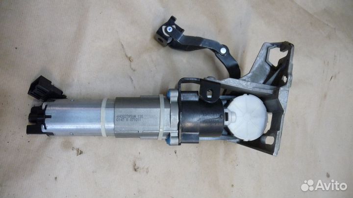 Привод багажника Ауди А8 Д4