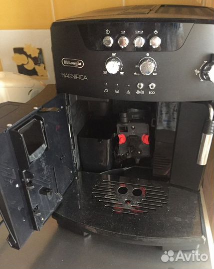 Кофемашина Delonghi esam 04.110