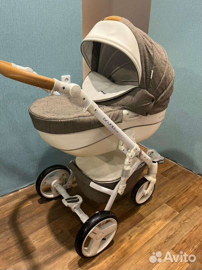 Детская коляска