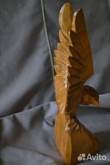 Статуэтка орел