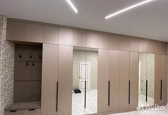 Распашной шкаф