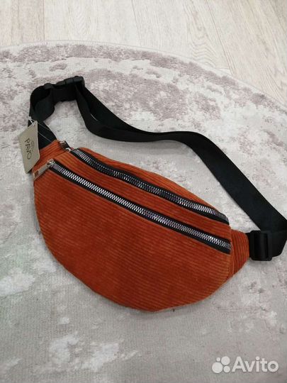 Сумка женская новая, на фото ярче в реале темнее