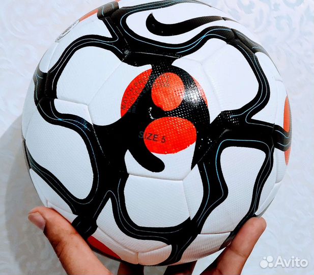 Футбольный мяч
