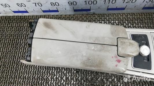 Подлокотник центральный mercedes benz E-class W212