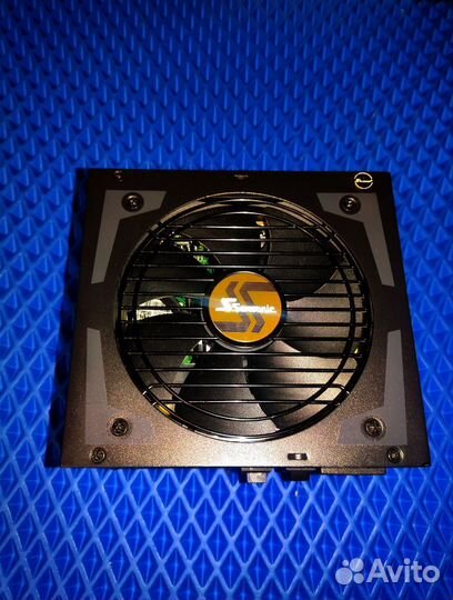 Блок питания Seasonic Focus Plus Gold 750W