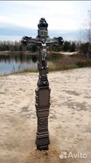 Православный крест на могилу из камня