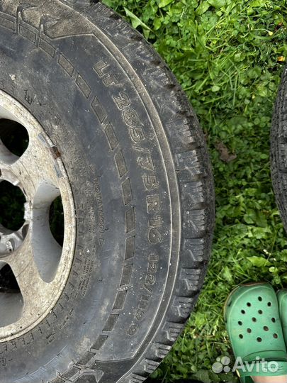 Nokian Tyres Hakkapeliitta LT2 285/75 R16