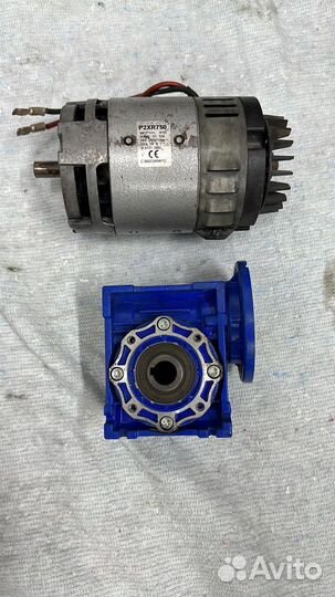 Мотор привода щеток tennant