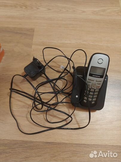 Стационарный телефон