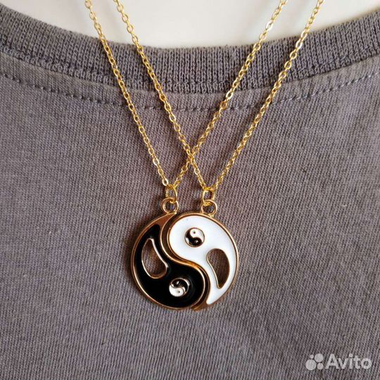 Набор из 2-х парных кулонов 