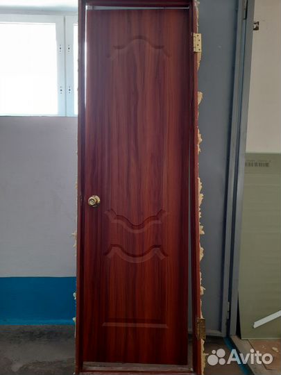 Межкомнатные двери бу 60 см с коробкой