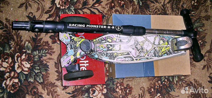 Самокат детский (на 5-6 лет) трехколесный, б/у