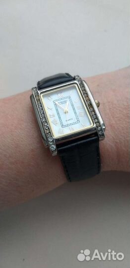 Часы женские Embassy by graen на кожаном ремешке