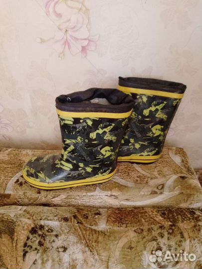 Резиновые сапоги