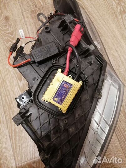 Фара правая ксенон Рено Меган 3