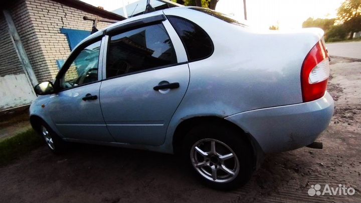LADA Kalina 1.6 МТ, 2005, 150 000 км