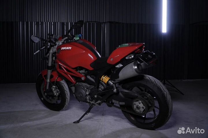 Ducati Monster 796