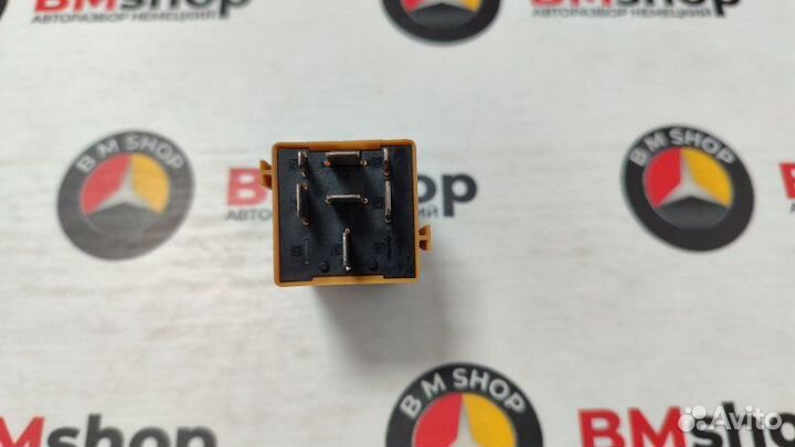 Реле стеклоочистителей Bmw X5 E53 M54B30 2006