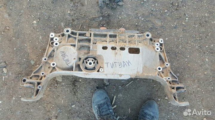 Подрамник передний Volkswagen Tiguan 5N1 BWK 2009