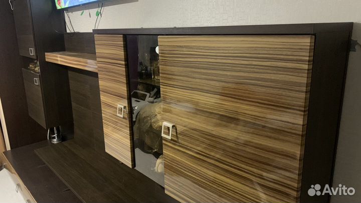 Стенка в гостиную