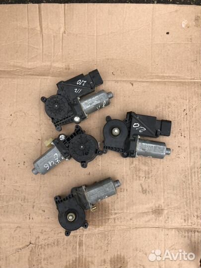 Моторчик На стеклоподъемники Задние мерседес 210