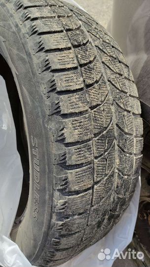 Bridgestone Blizzak WS-60 225/65 R17 99R
