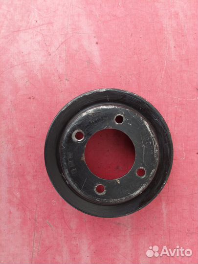 Шкив помпы BMW 7 E32