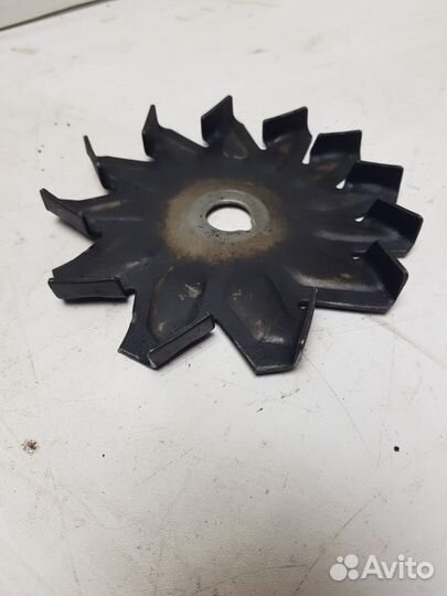 Крыльчатка генератора Volkswagen Passat B3