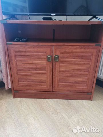 Тумба под телевизор бу массив