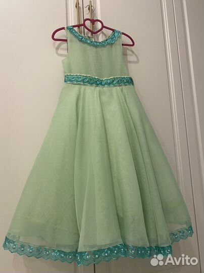 Нарядное платье для девочки