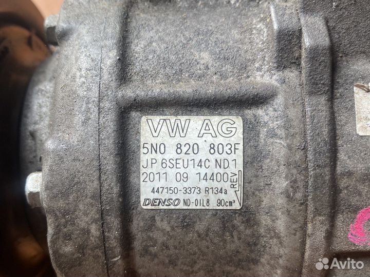 Компрессор кондиционера vag 5no820803F