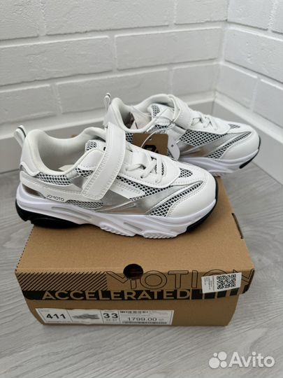 Новые кроссовки32,33,35, 36 jomoto для девочки