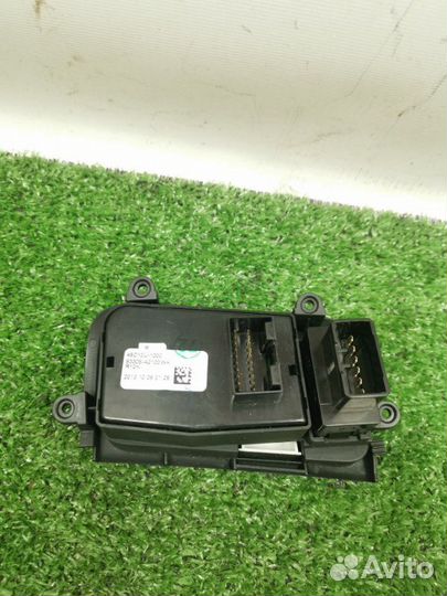 Кнопка корректора света Kia Ceed хетчбэк 1.4 G4FA