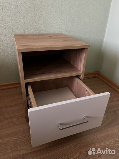 Тумба прикроватная