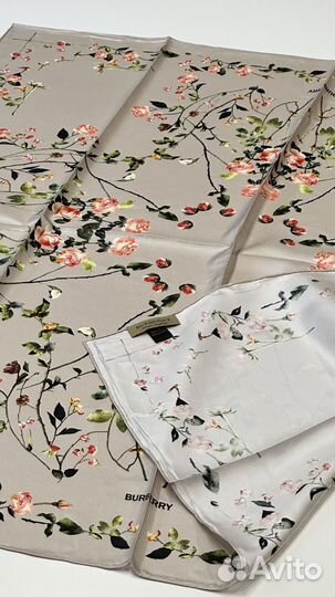 Платок Burberry
