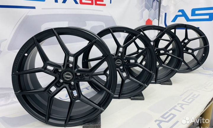 Кованые диски BMW M5 F90 vossen EVO-4 R20